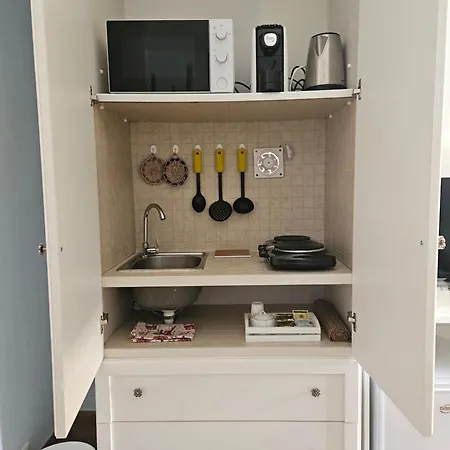 아파트 La Dependance