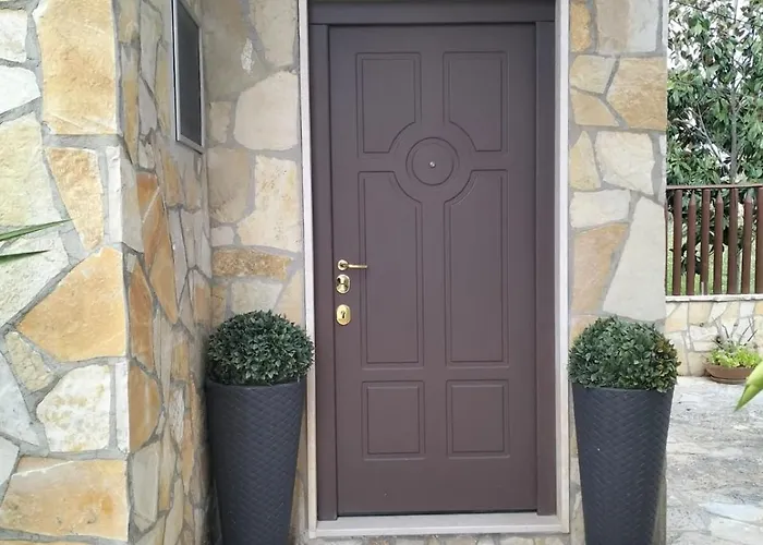 La Dependance * נוצ'י